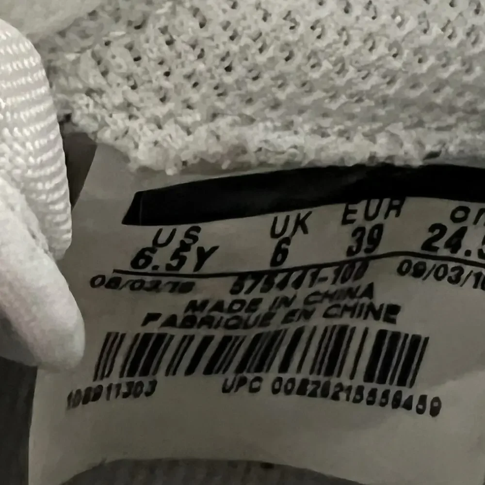 Nike Air Jordan 1 Perforated High 575441 100 Size 6.5Y White